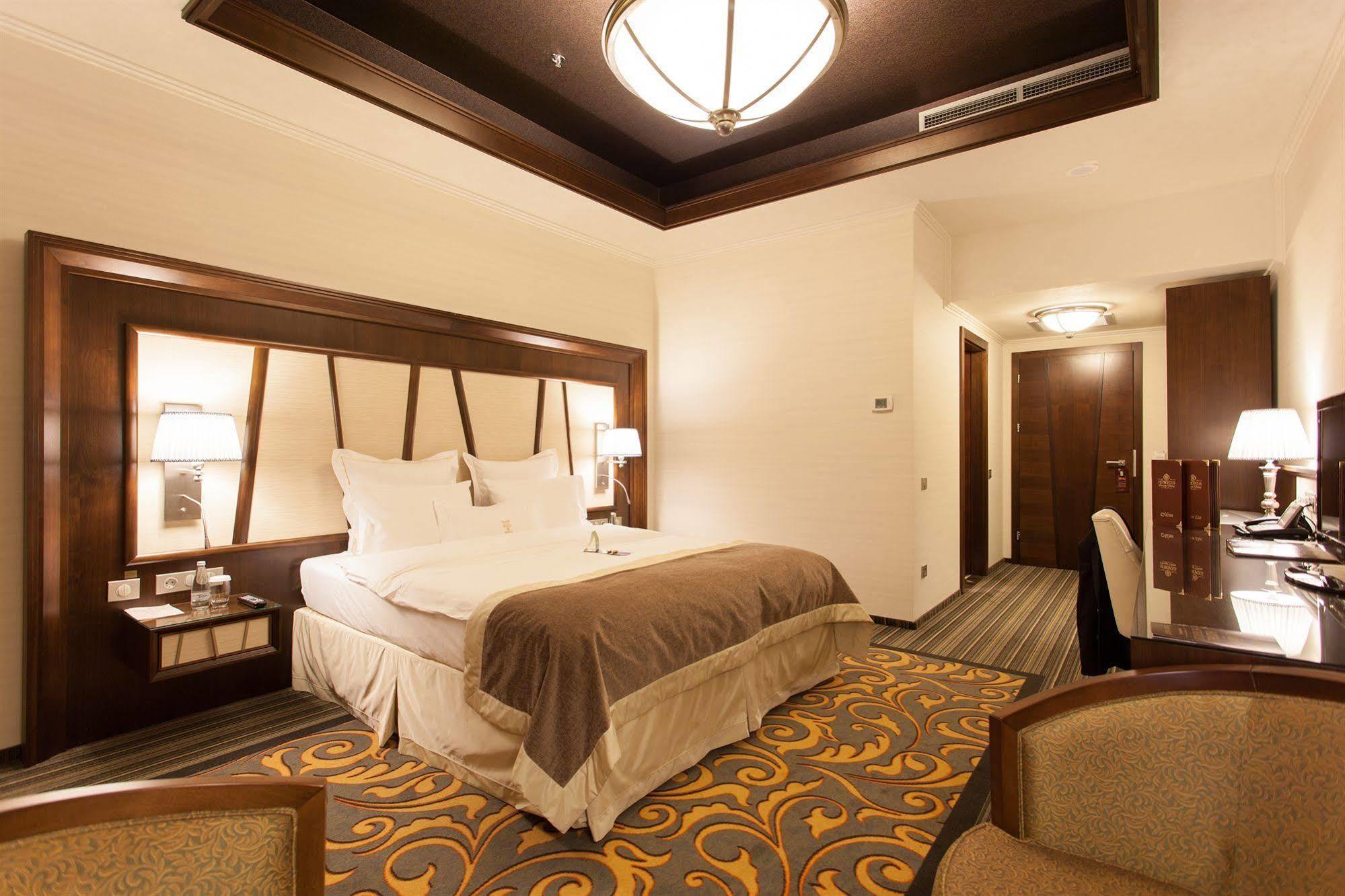 Metropolis 5* Bistrita (Bistrita-Nasaud)