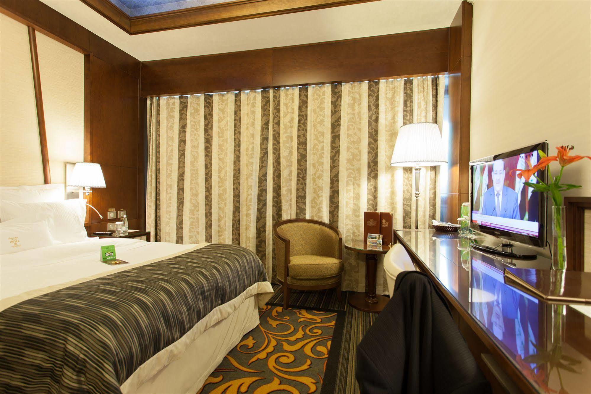 Hotel Metropolis 5*